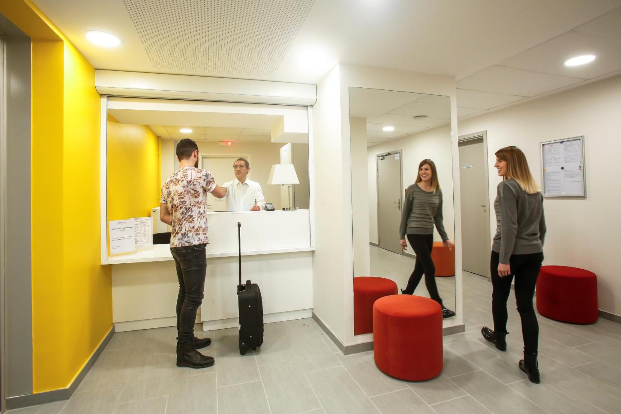 Appart Hotel Odalys City Metz Manufacture Екстер'єр фото