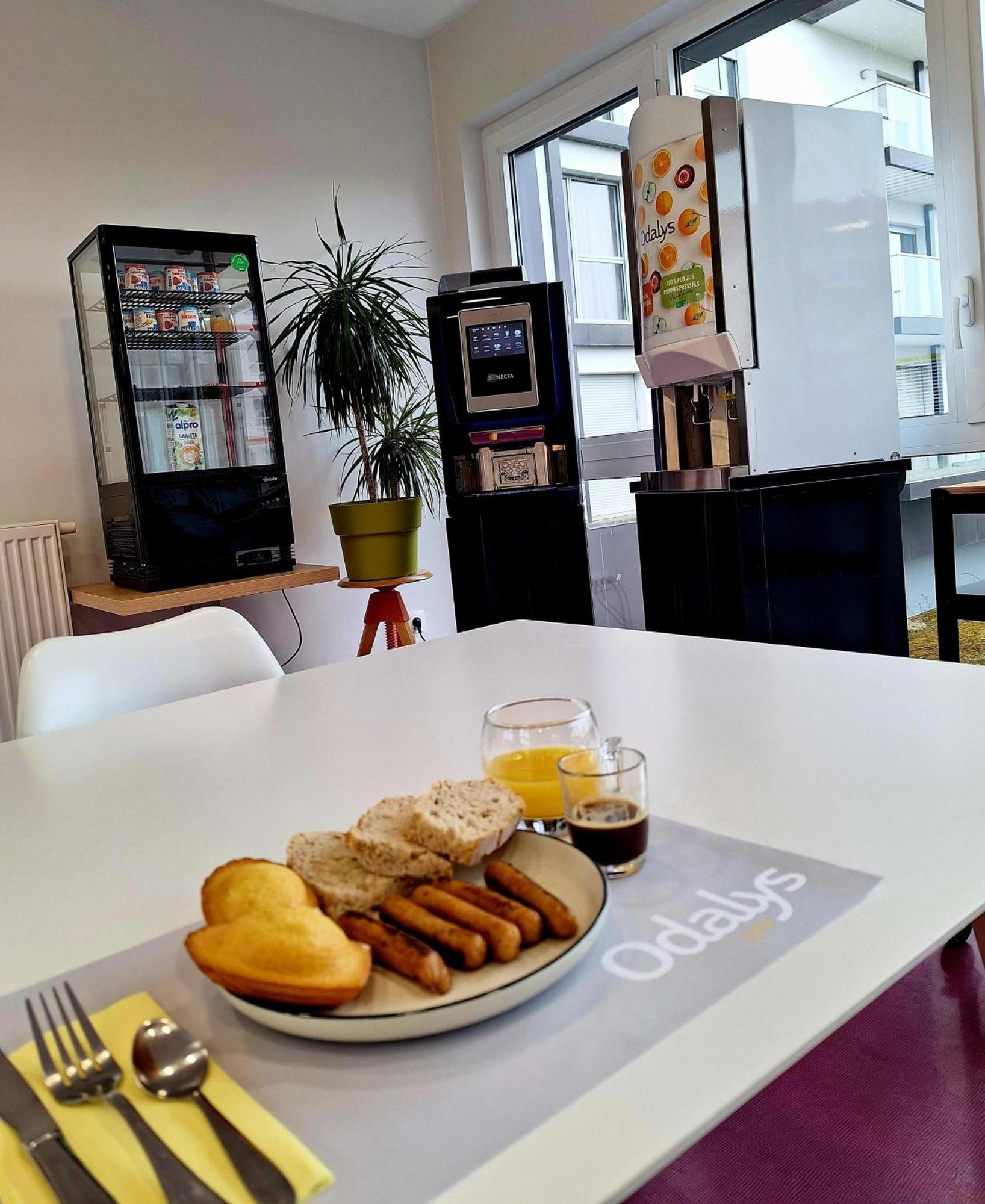 Appart Hotel Odalys City Metz Manufacture Екстер'єр фото